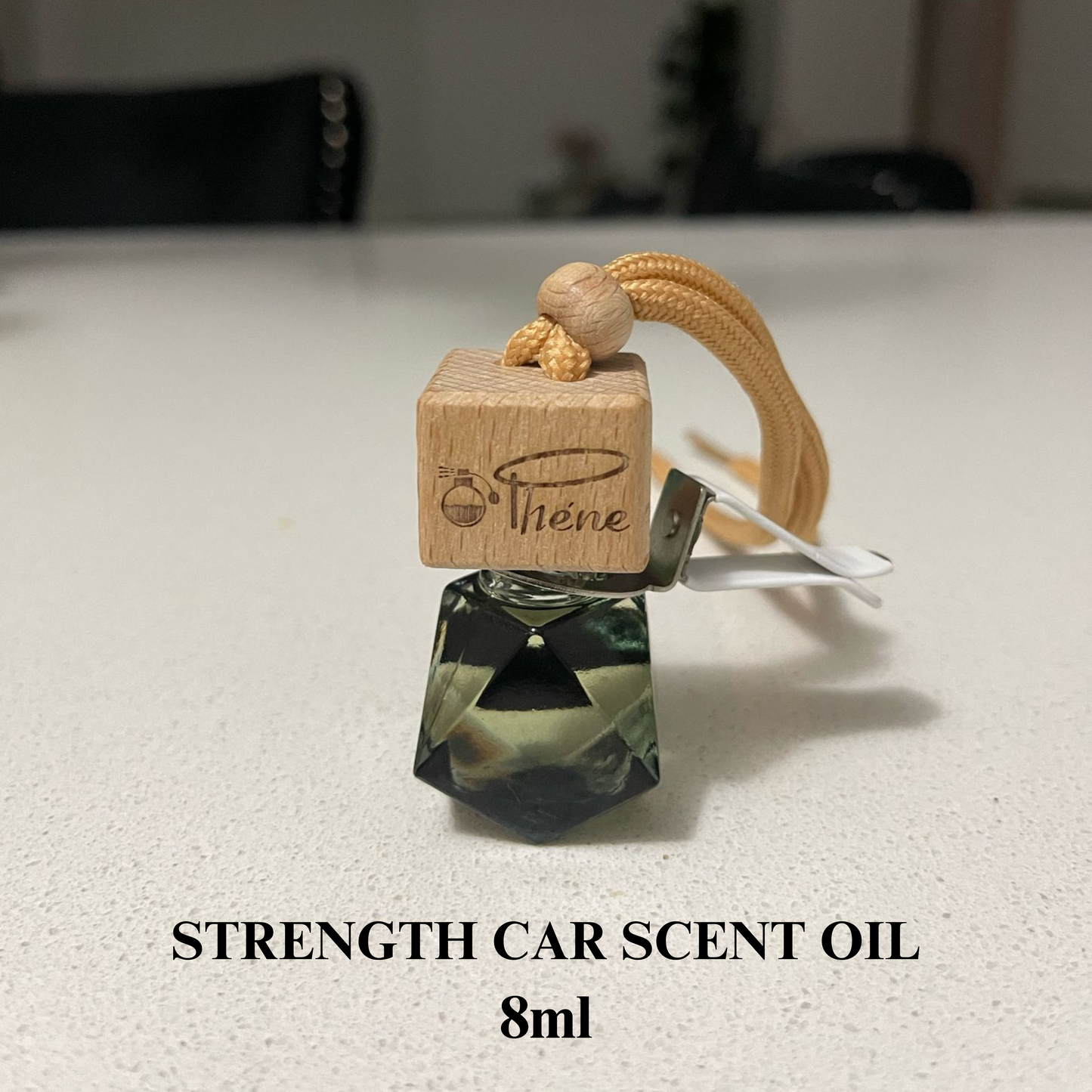 STRENGTH Extrait De Parfum